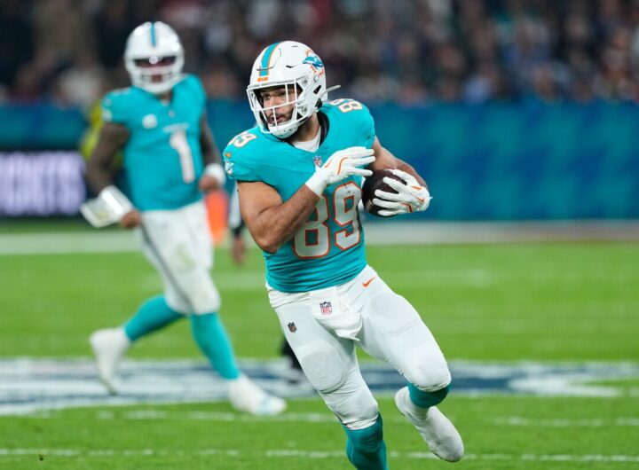 Patriots agree to terms with TE Julian Hill, S Mike Brown