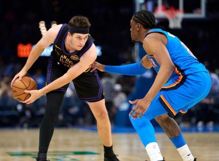 Lakers lose Reaves (oblique) for remainder of regular season
