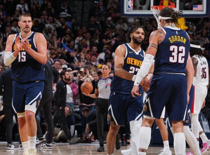 Jokic rallies Nuggets vs. Blazers to move Denver into 3 seed