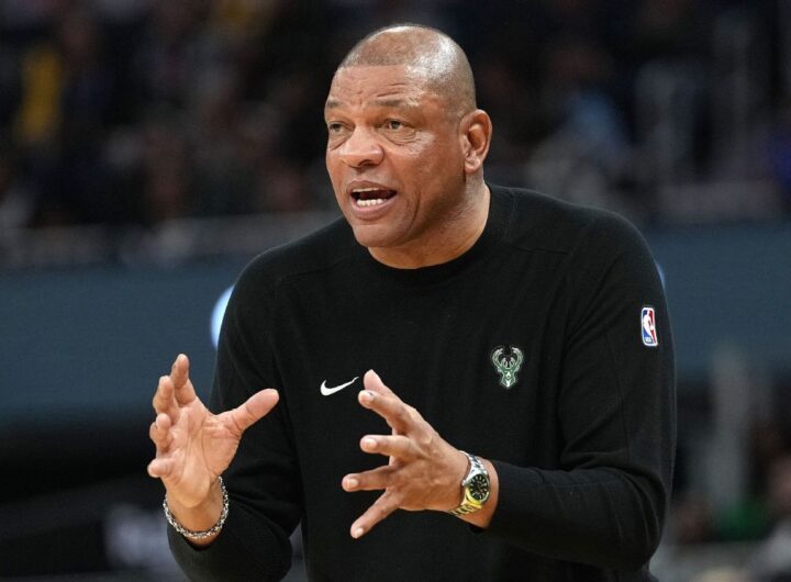 Bucks' Rivers, asked about future, talks missing his grandkids