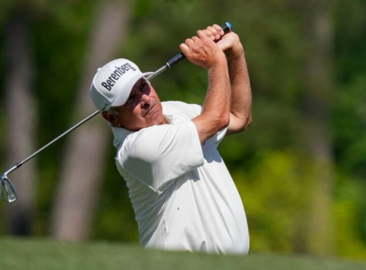 Quadruple bogey ends Fred Couples' stay among Masters leaders