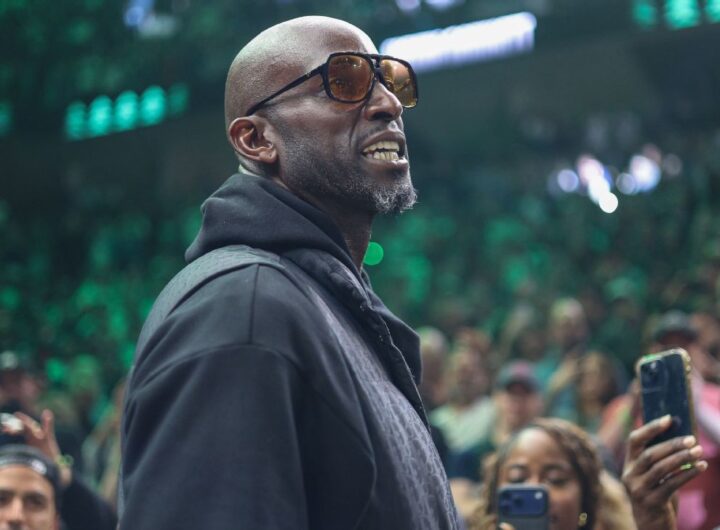 Timberwolves welcome back legend Kevin Garnett to Minneapolis
