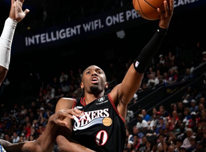 Maxey scores 31 to lead Sixers past Magic for East's No. 7 seed